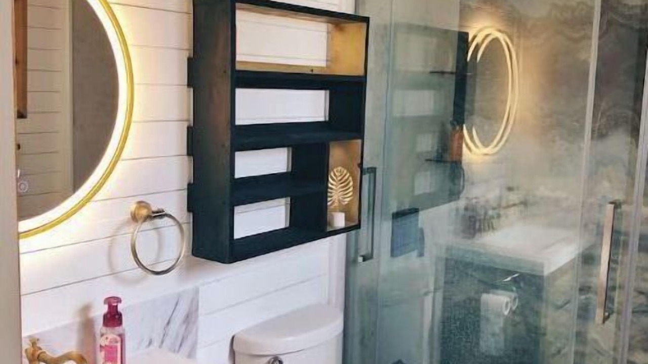 Photo of Bathroom in Crystal Beach