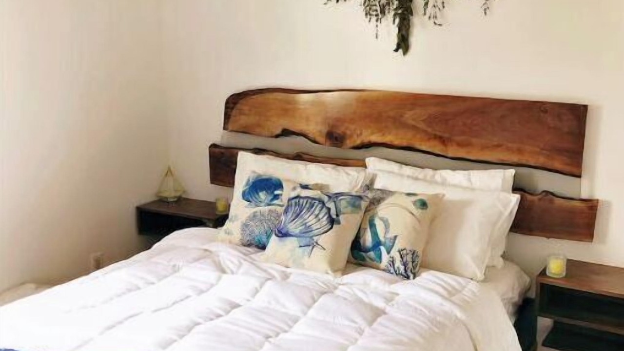Photo of Bedroom in Crystal Beach