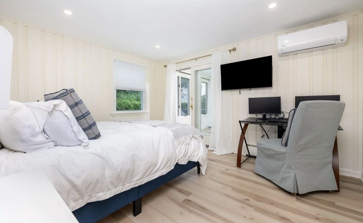 Photo of Bedroom in Middlesex County