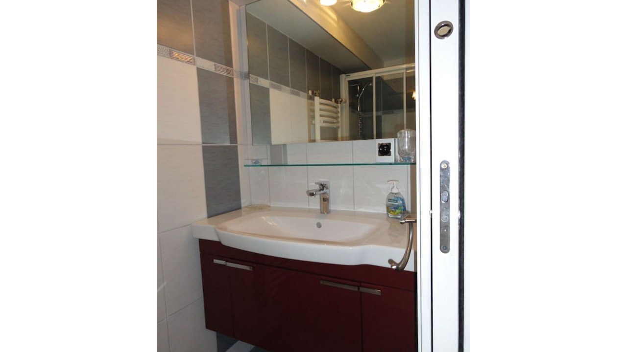Photo of Bathroom in Le Menil