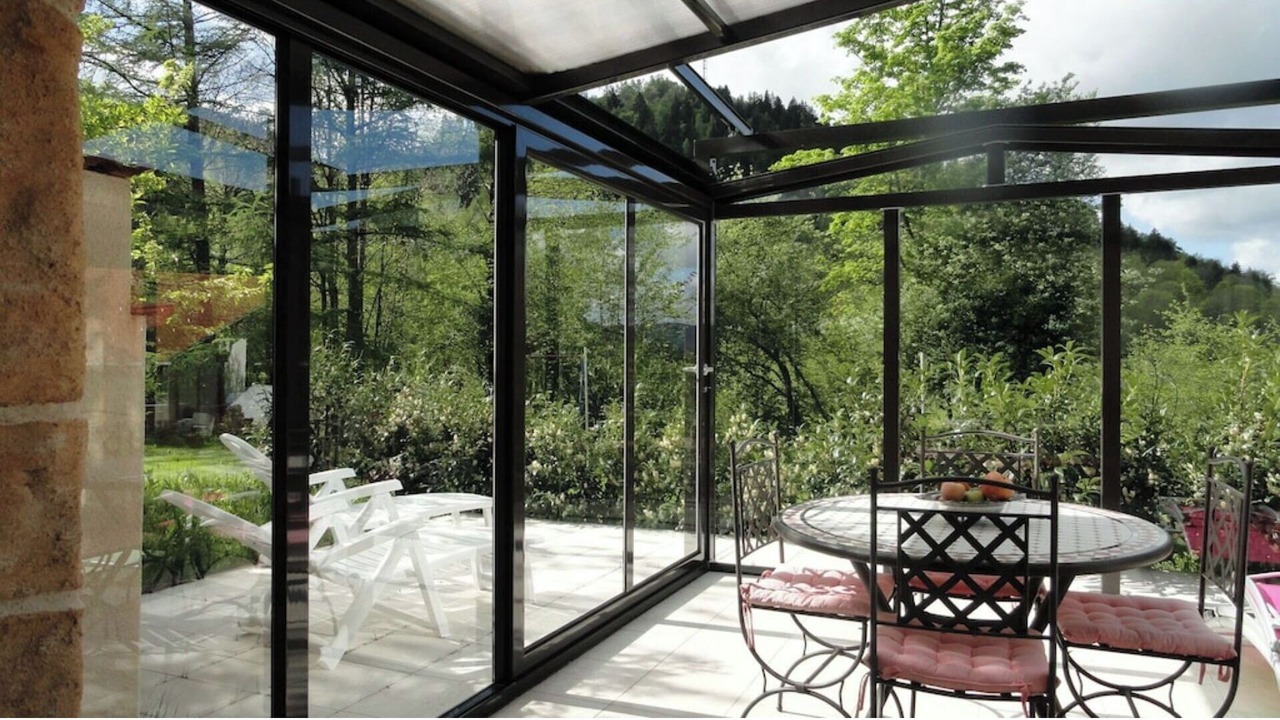 Photo of Outdoor in Le Menil