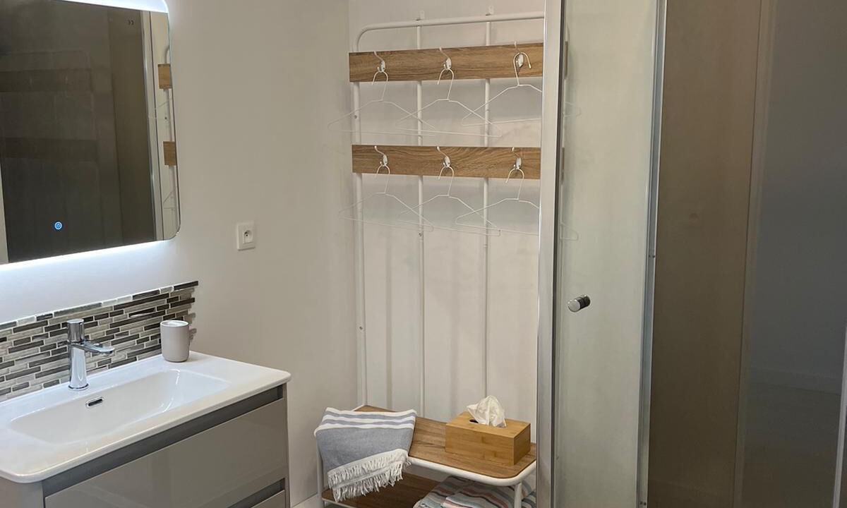 Photo of Bathroom in Lestiou