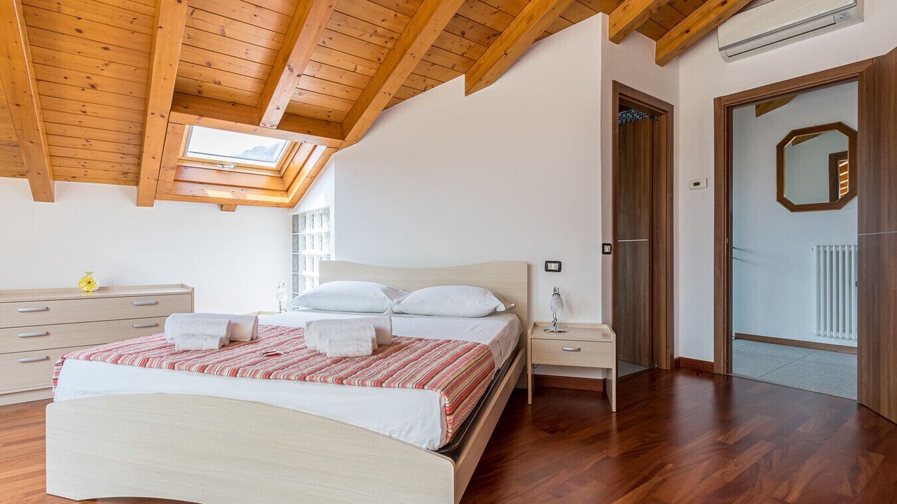 Photo of Bedroom in Tremezzo