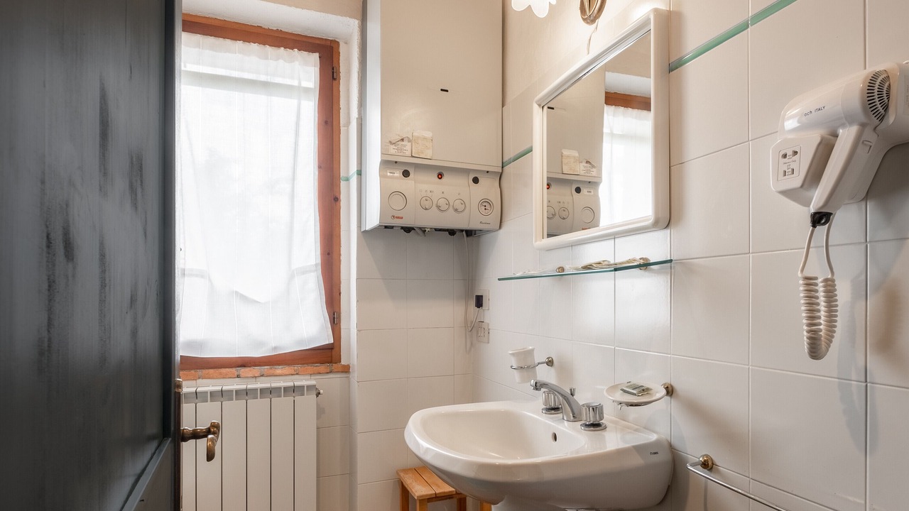 Photo of Bathroom in Gallina