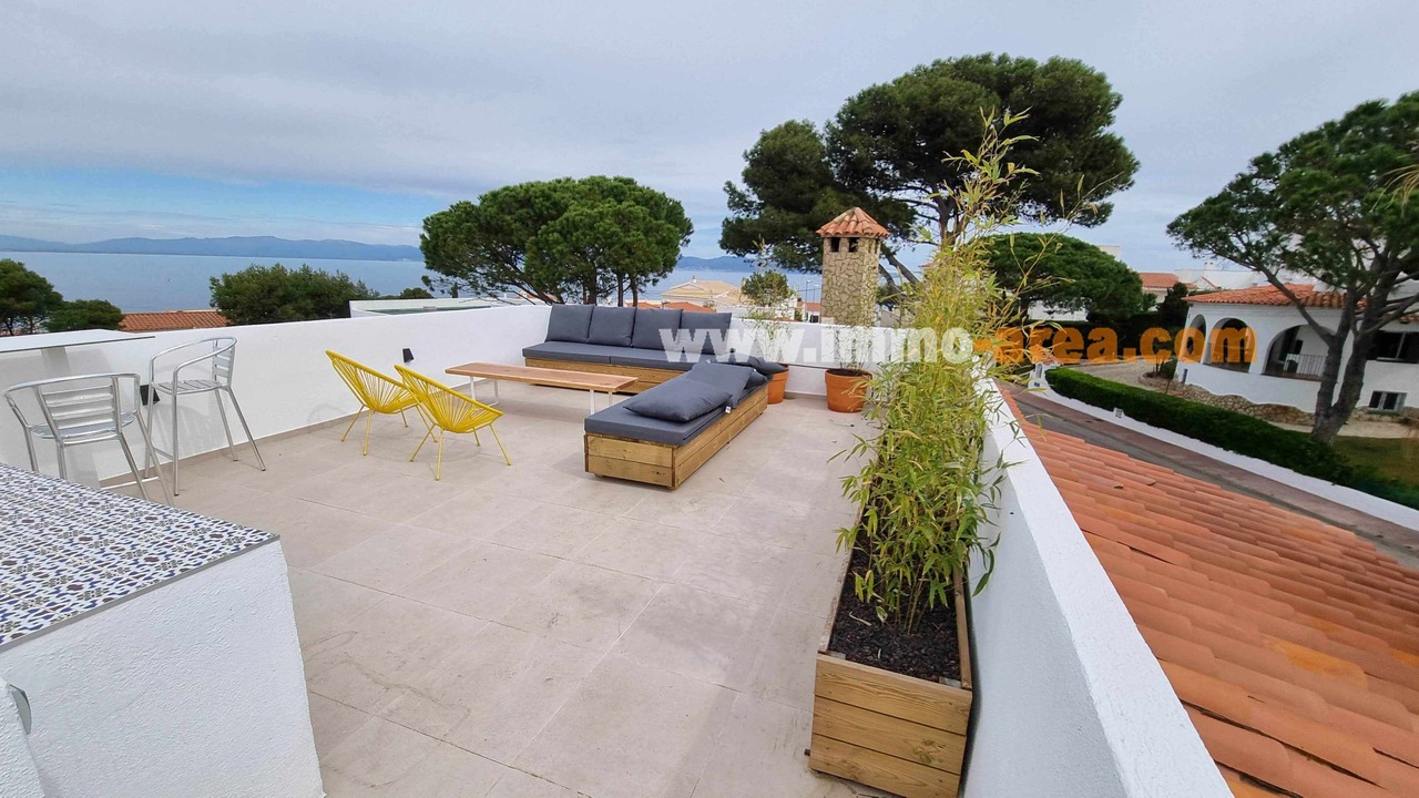 Photo of Patio Balcony in L'Escala