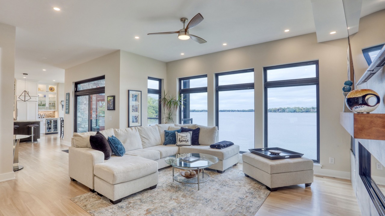 Photo of Livingroom in Oconomowoc