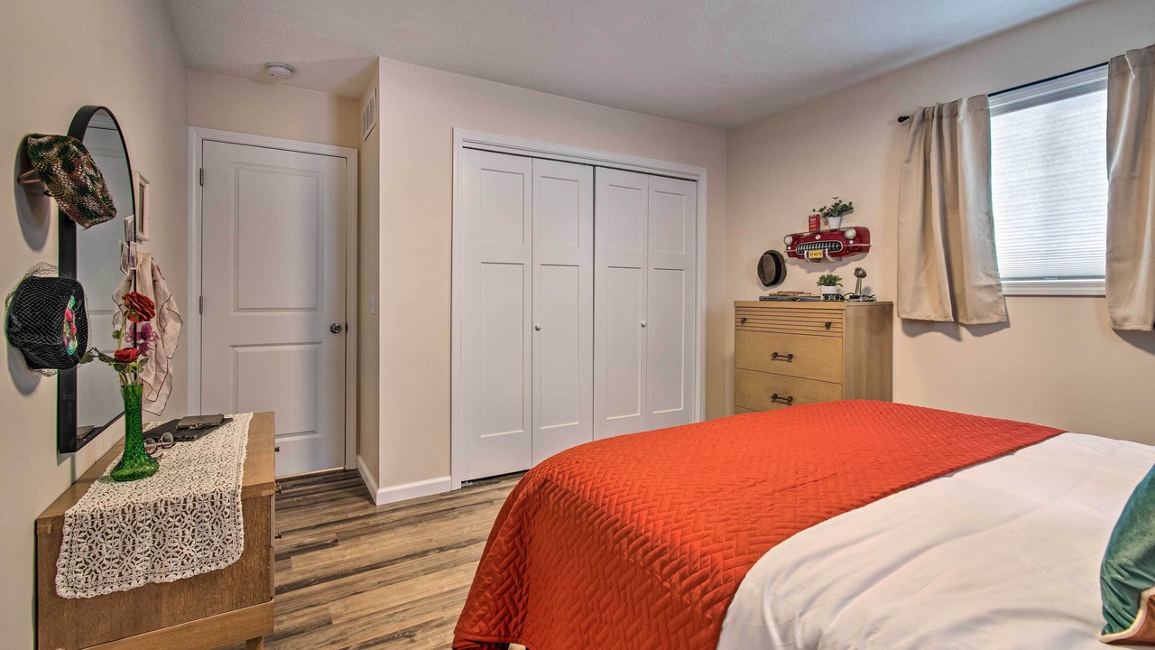 Photo of Bedroom in Normal