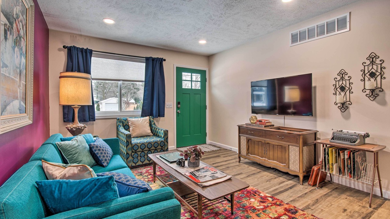 Photo of Bedroom in Normal