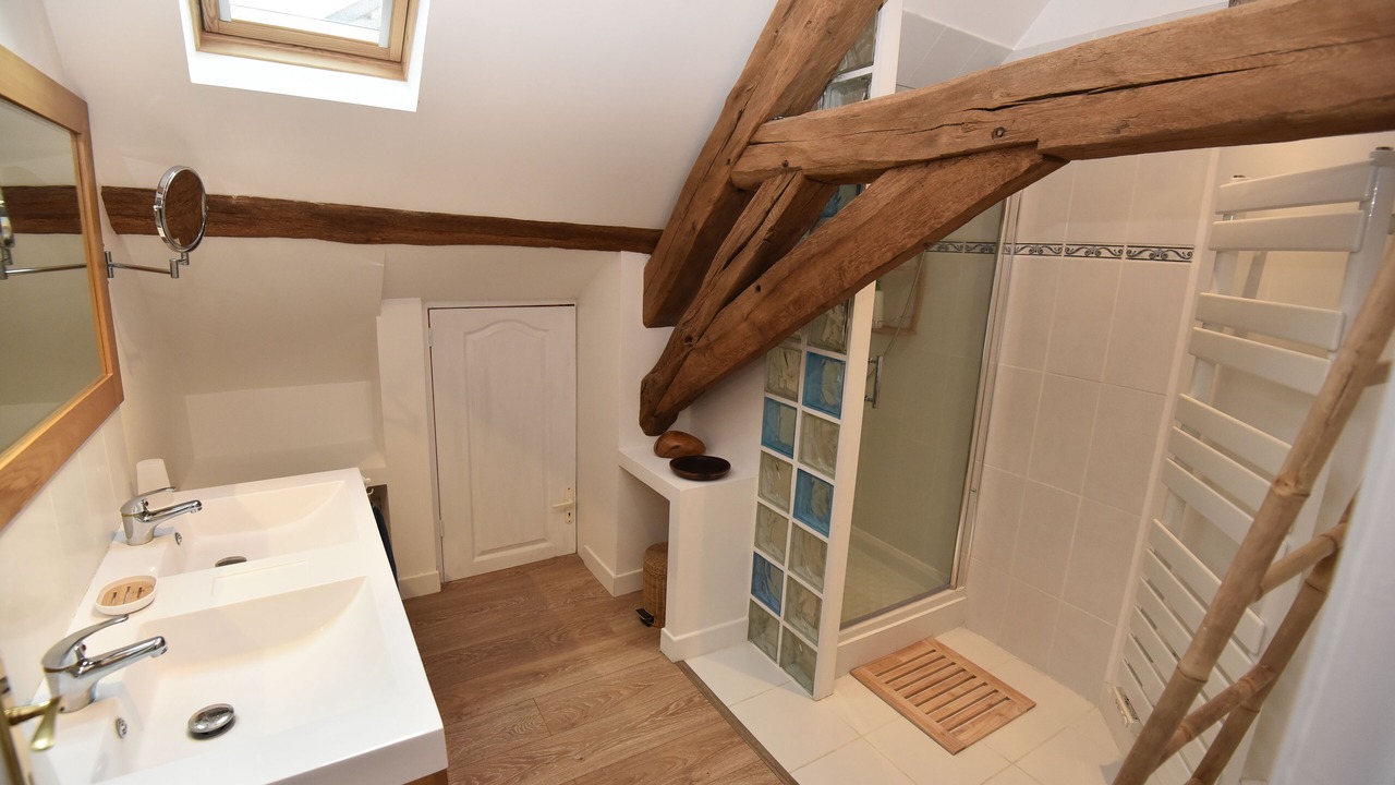 Photo of Bathroom in Nouan-sur-Loire