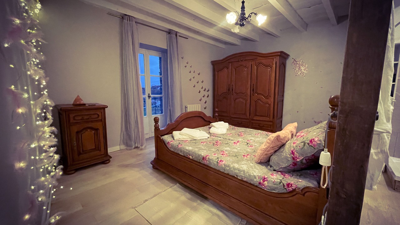 Photo of Bedroom in Essey