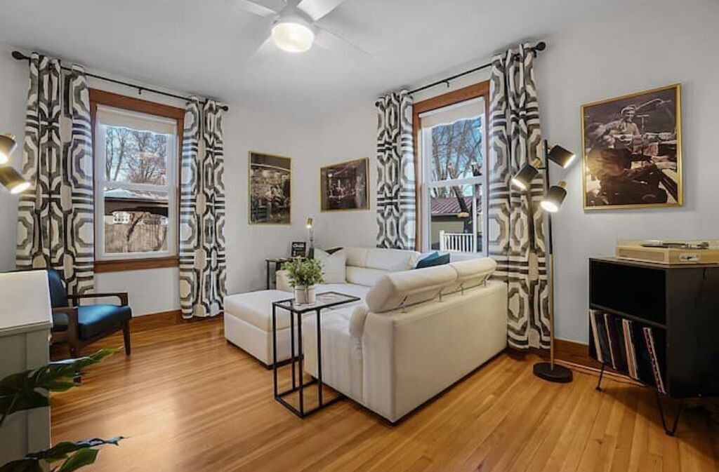 Photo of Livingroom in Washington