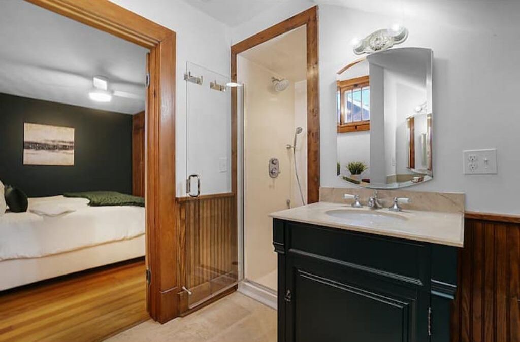 Photo of Bathroom in Washington