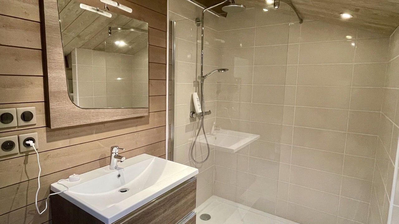 Photo of Bathroom in Claouey