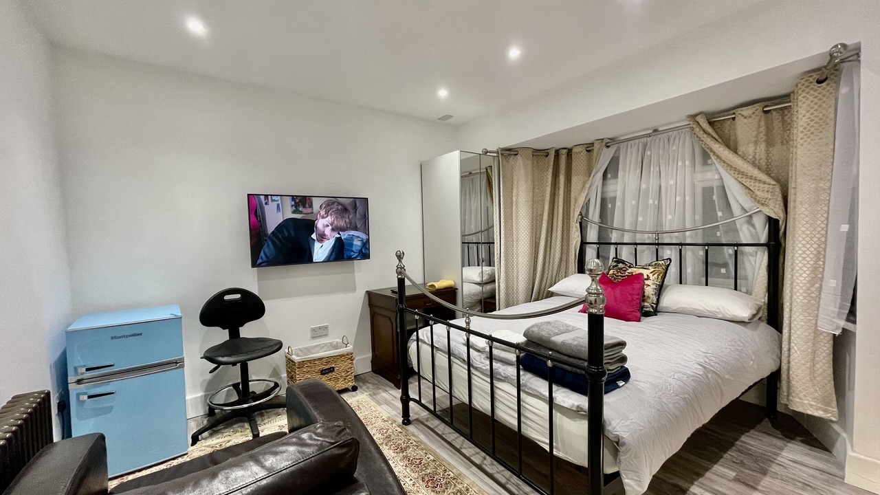 Photo of Bedroom in North Greenford