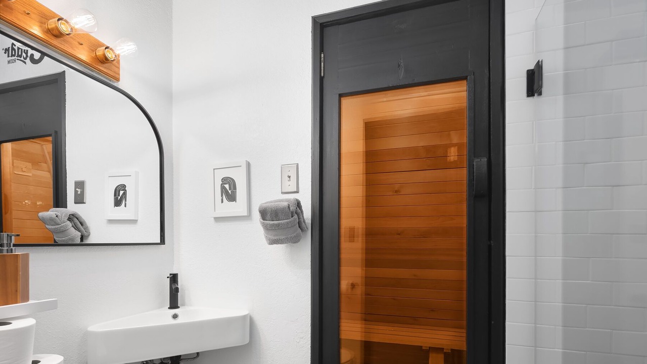 Photo of Bathroom in Baring