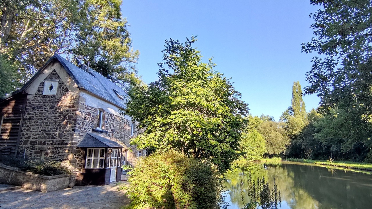 Photo of Outdoor in Courcy
