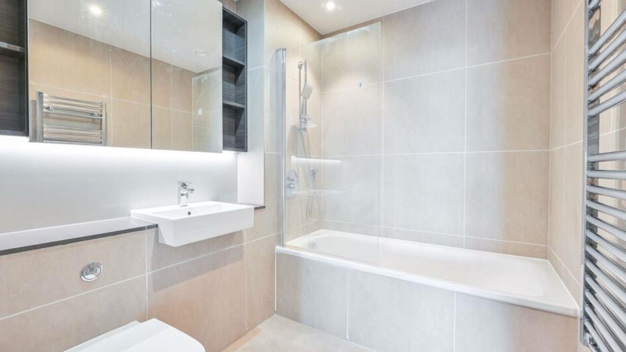 Photo of Bathroom in Elephant and Castle
