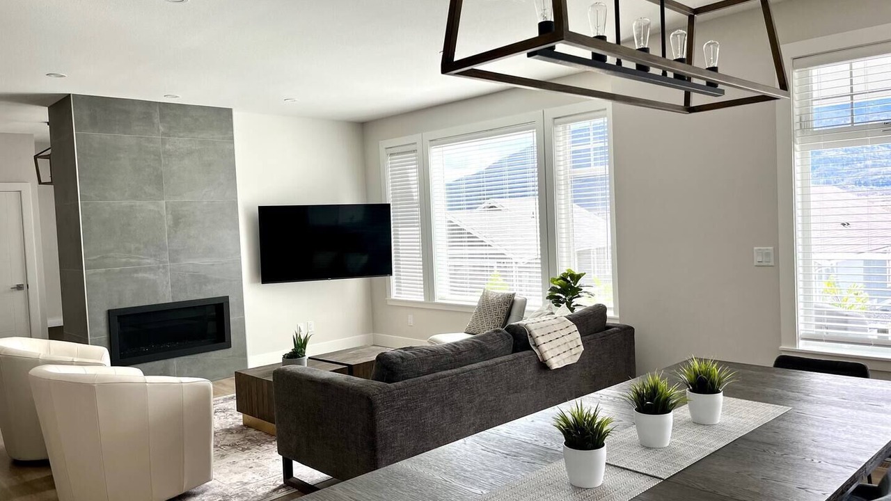 Photo of Livingroom in Okanagan-Similkameen