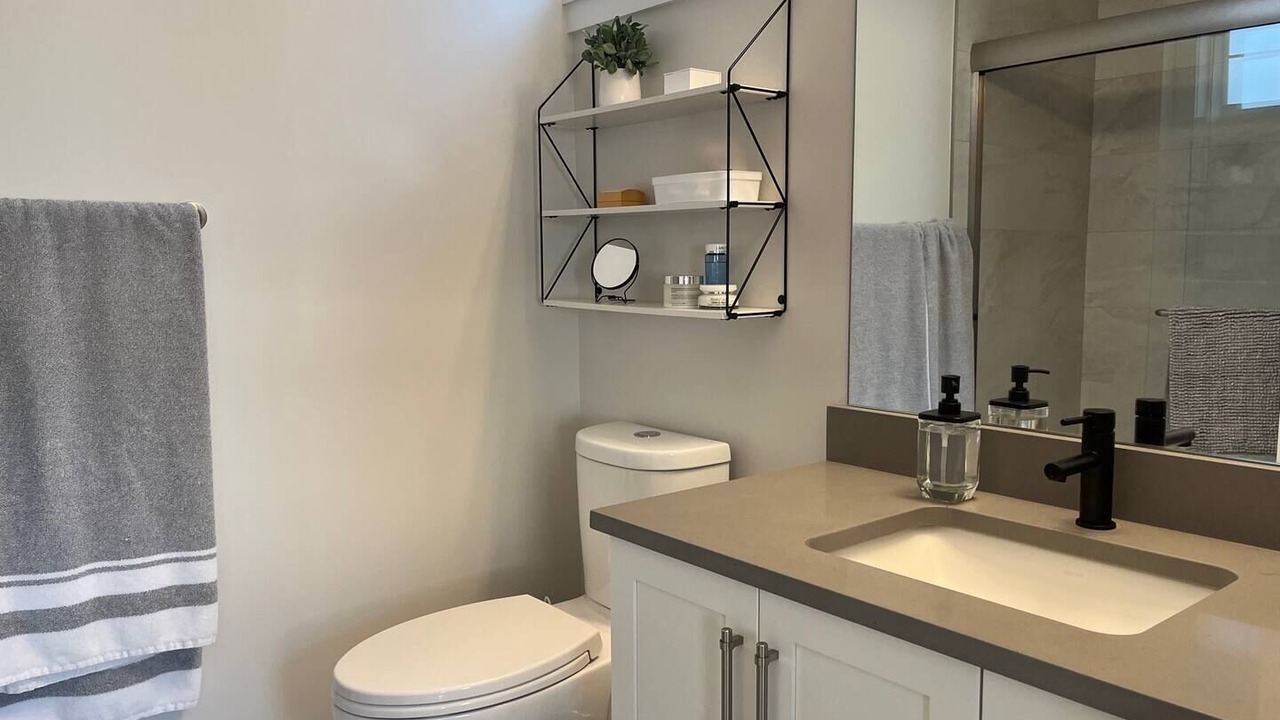 Photo of Bathroom in Okanagan-Similkameen