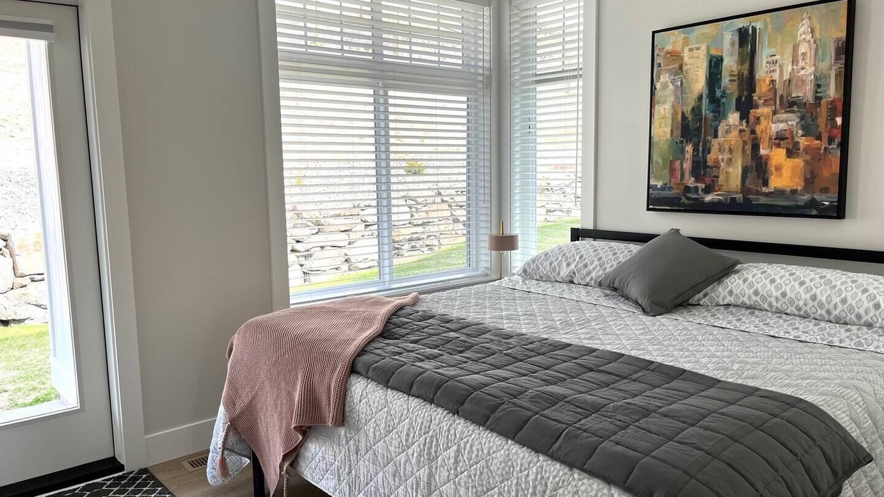 Photo of Bedroom in Okanagan-Similkameen