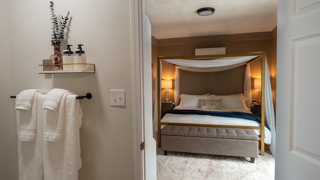 Photo of Bedroom in Logan