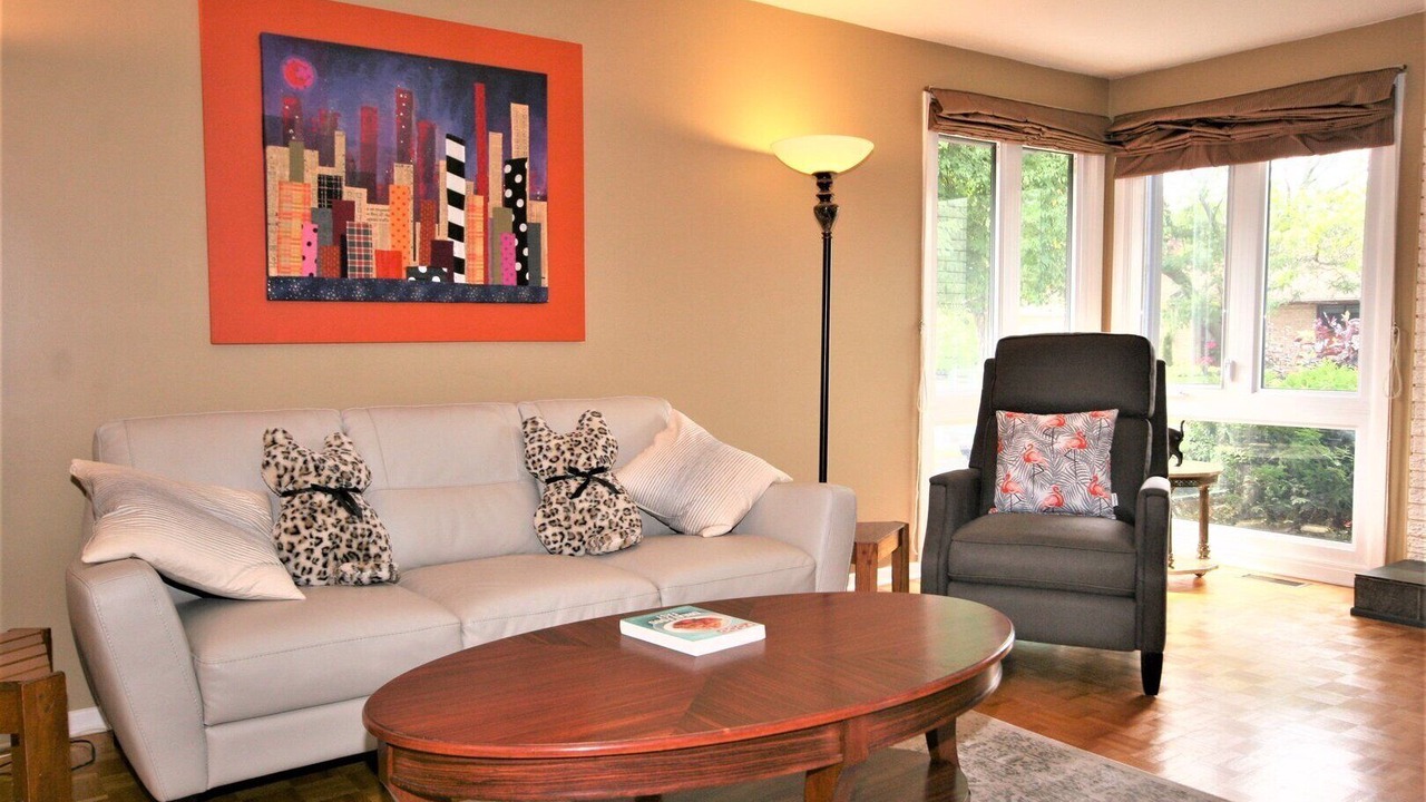 Photo of Livingroom in Ottawa Division