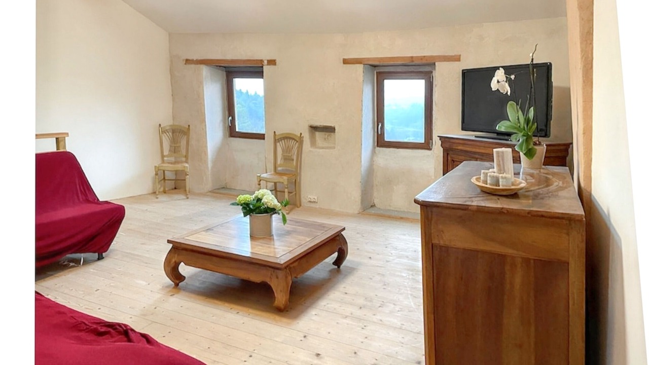 Photo of Livingroom in Breau-et-Salagosse