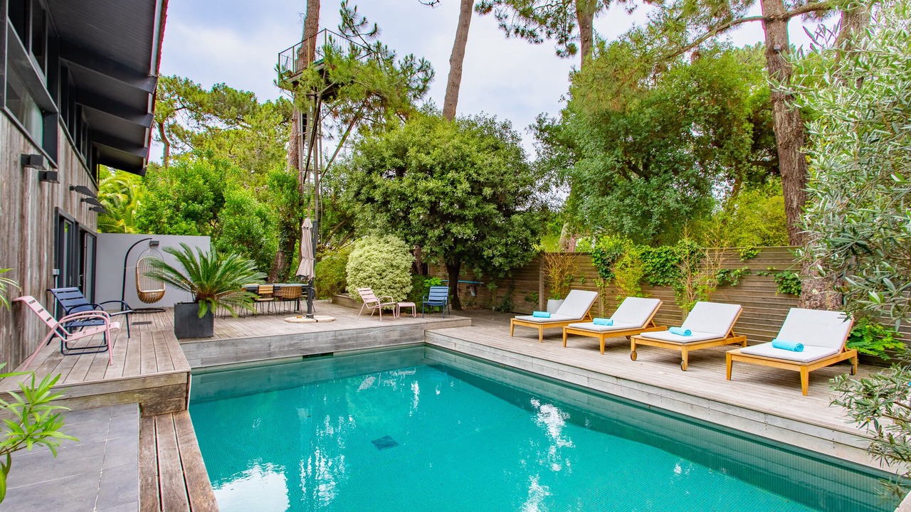 Photo of Outdoor in L'Herbe