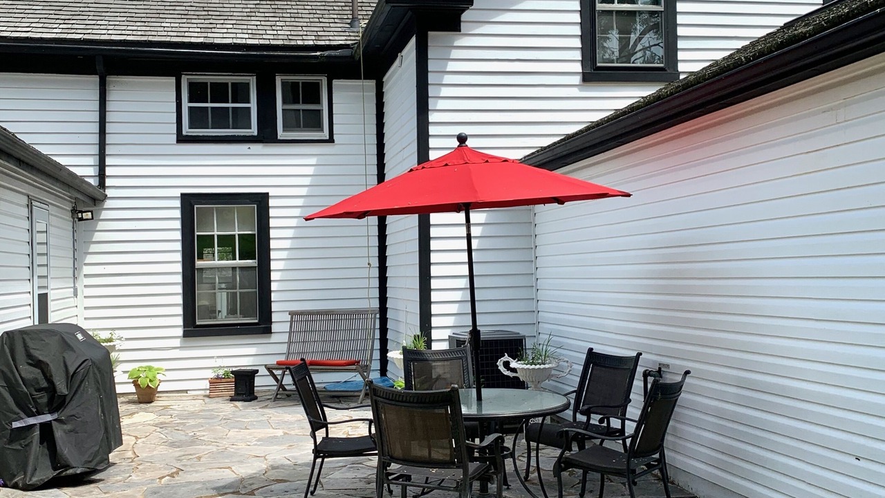 Photo of Outdoor in King