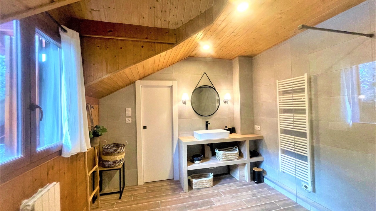 Photo of Bathroom in Allos