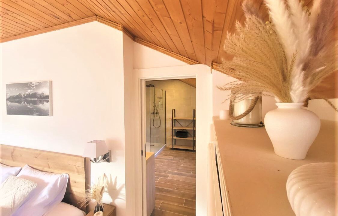 Photo of Bedroom in Allos