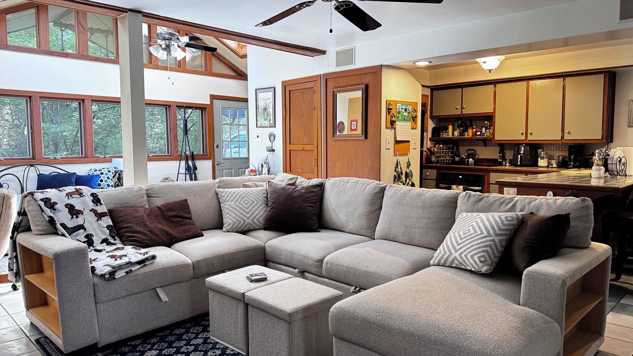 Photo of Livingroom in Carbondale