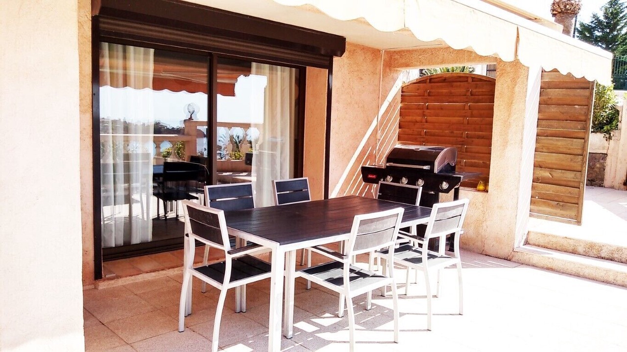 Photo of Outdoor in Antheor