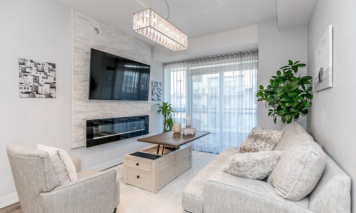 Photo of Livingroom in Big Bay Point