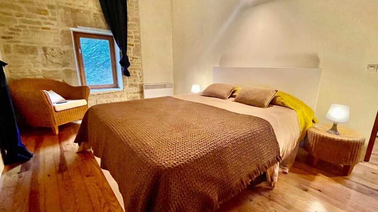 Photo of Bedroom in Authon-Ebeon