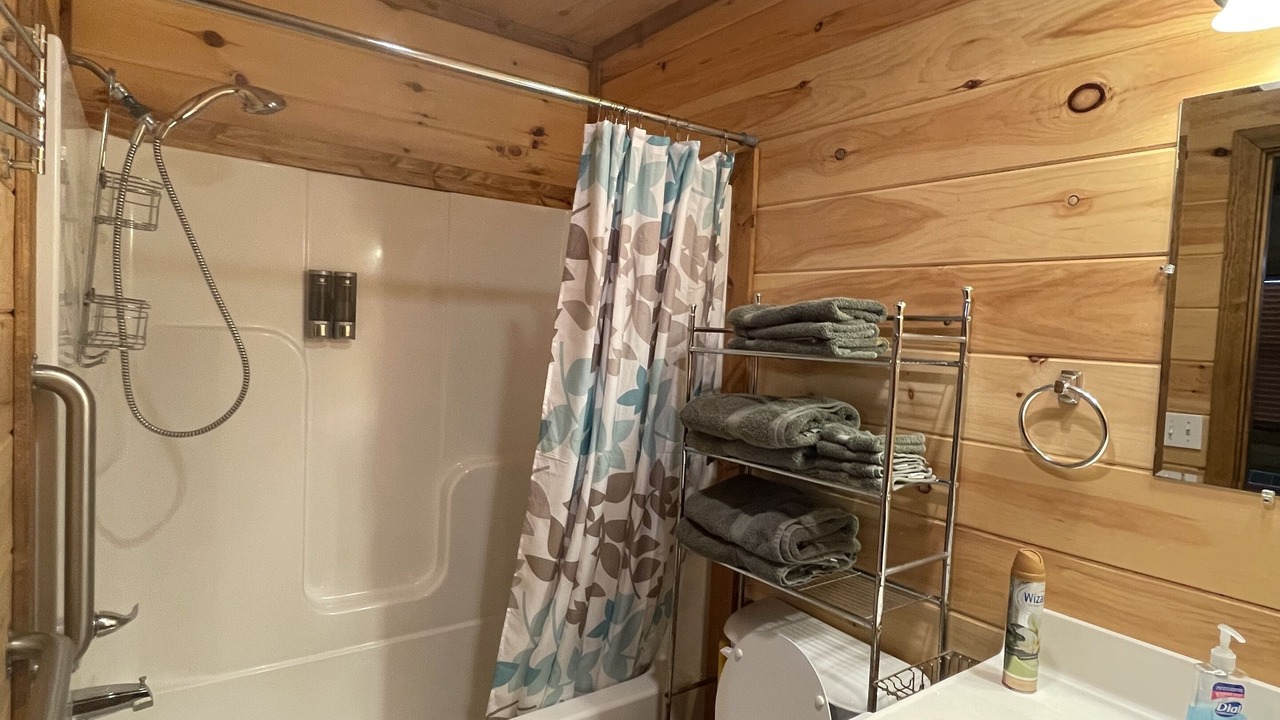 Photo of Bathroom in Van Buren