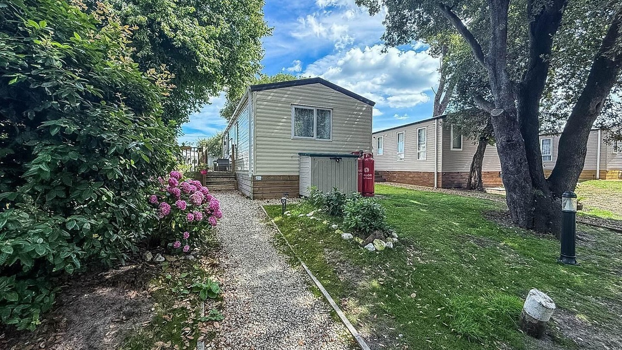 Photo of Outdoor in Corton