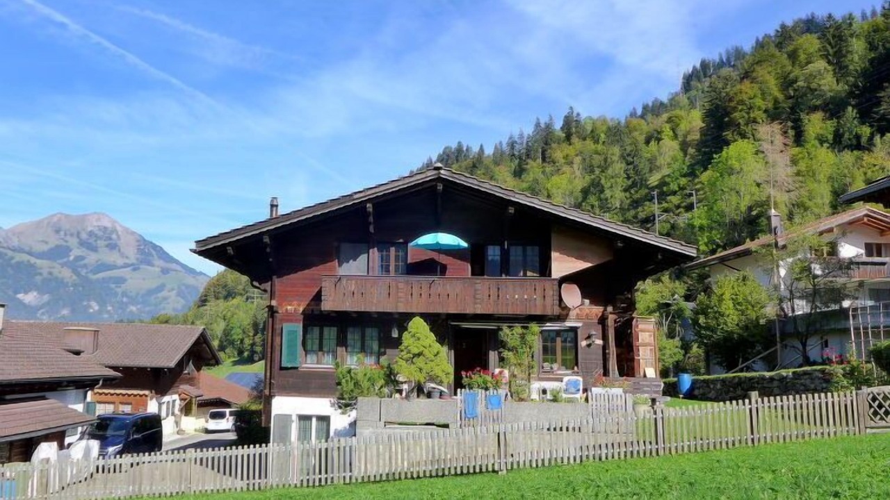 Photo of Others in Kandergrund