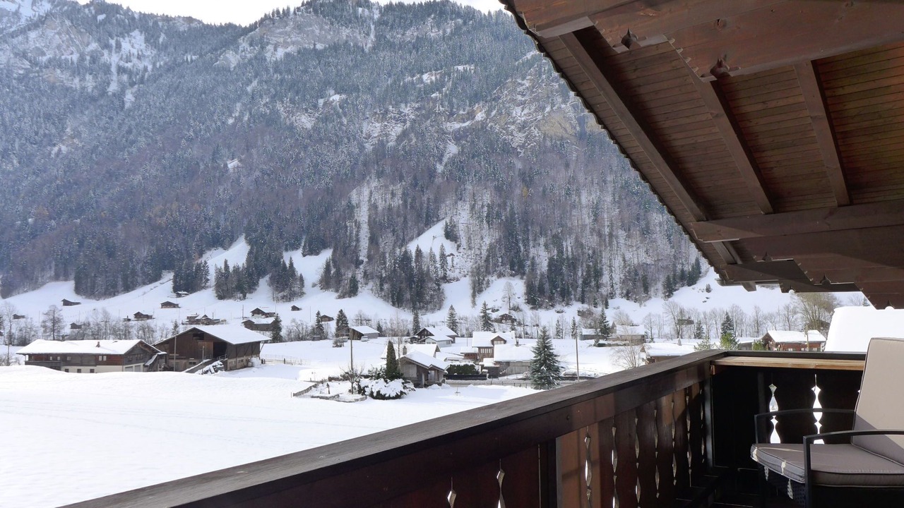 Photo of Others in Kandergrund