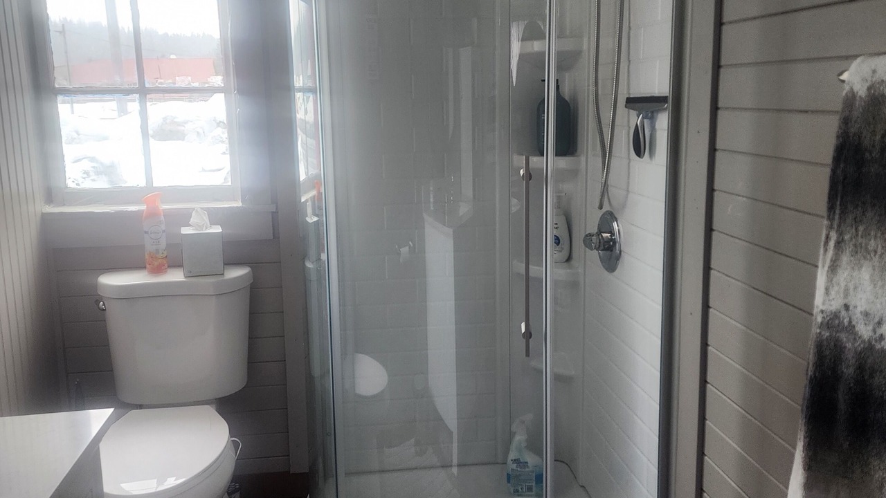 Photo of Bathroom in Pierce