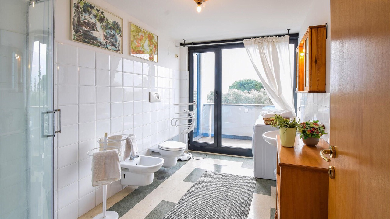 Photo of Bathroom in Cori