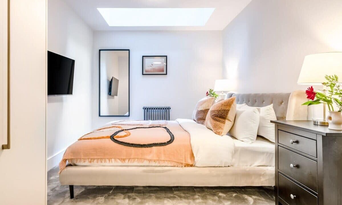 Photo of Bedroom in Holborn and Covent Garden