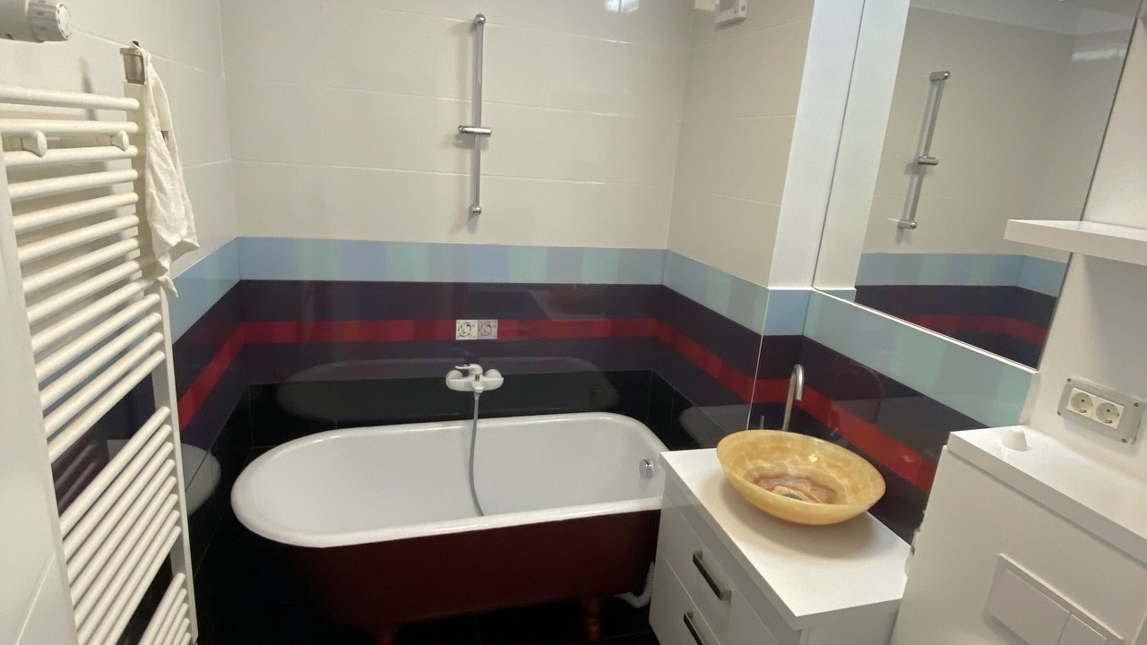 Photo of Bathroom in Old City