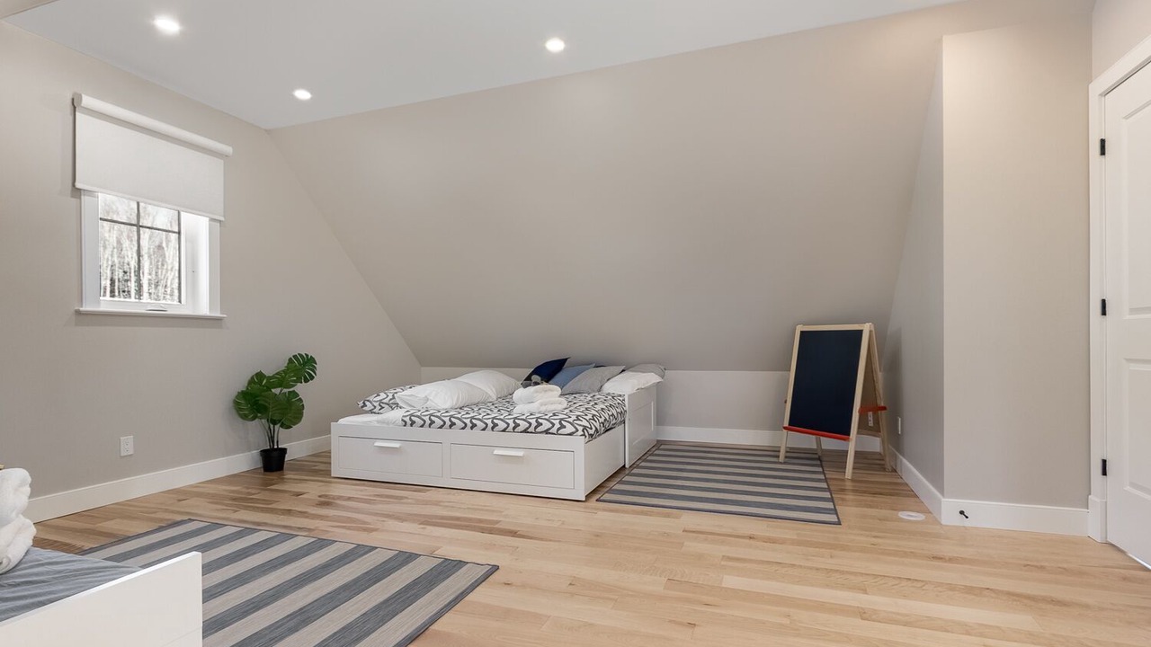 Photo of Bedroom in Baie-St-Paul