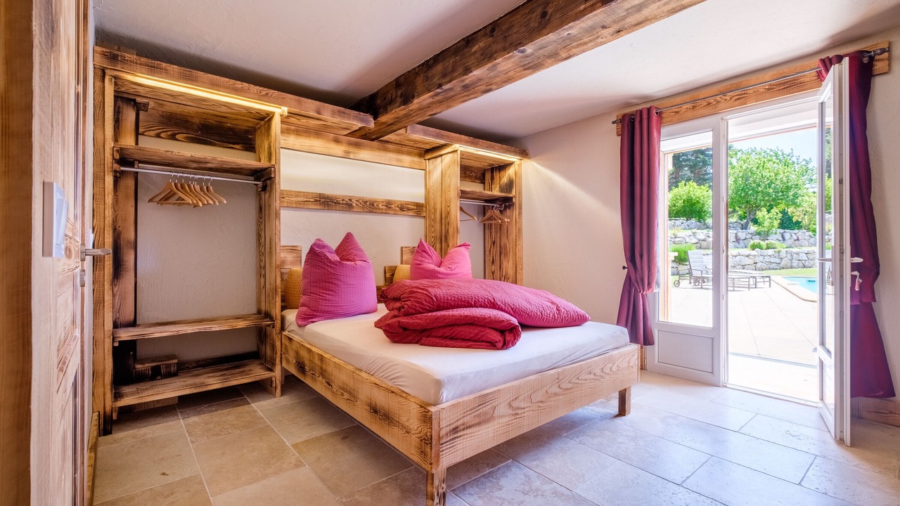 Photo of Bedroom in Caille