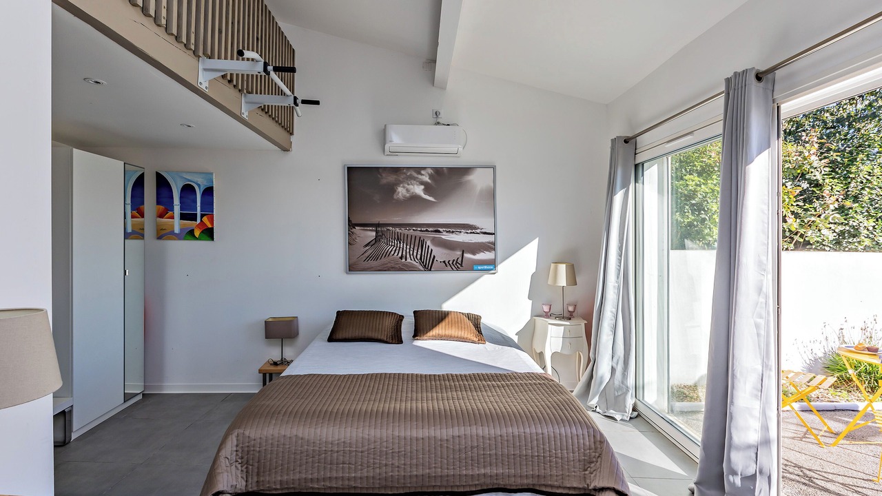 Photo of Bedroom in Le Cres