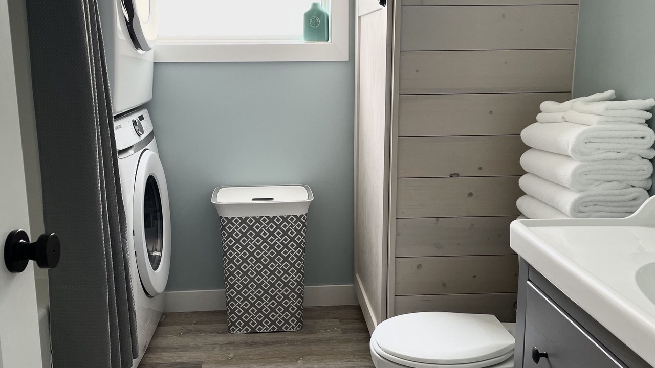 Photo of Bathroom in Maple Creek