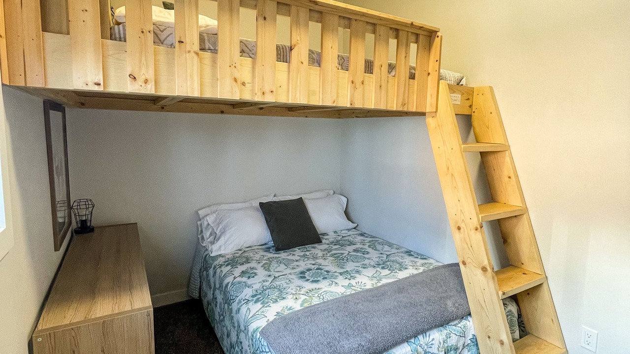 Photo of Bedroom in Maple Creek