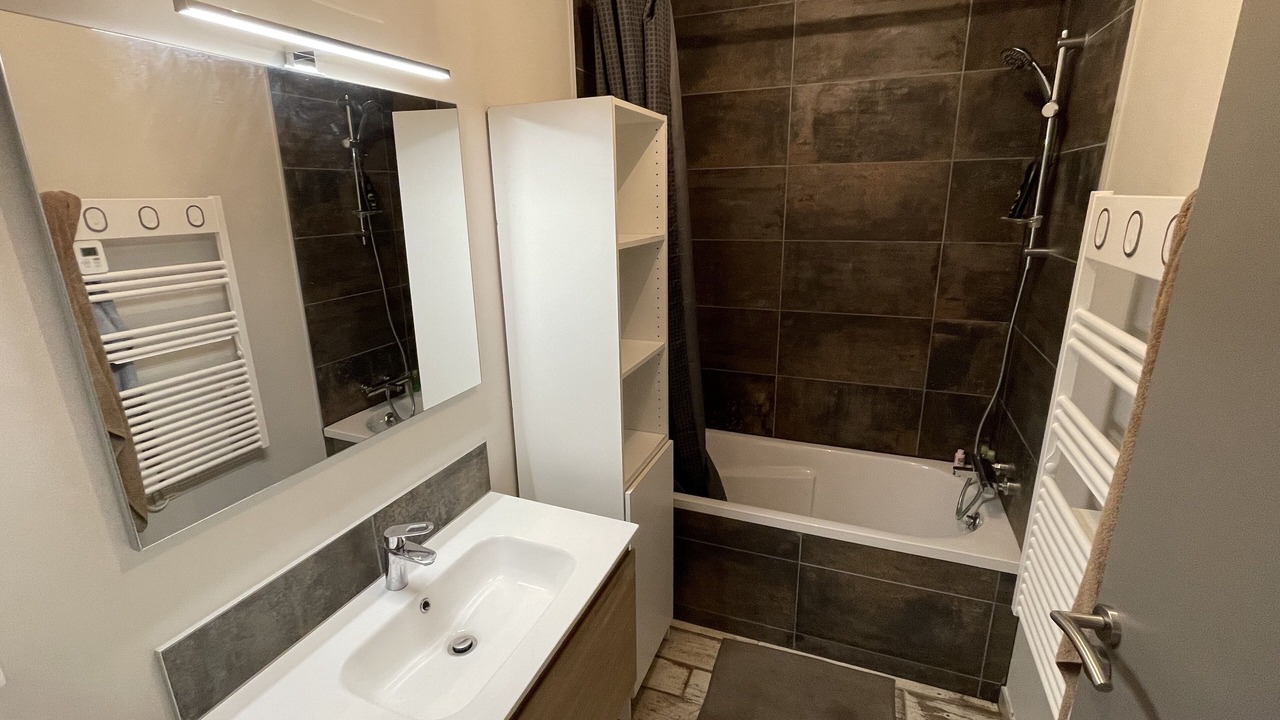 Photo of Bathroom in Saint-Laurent-de-Medoc