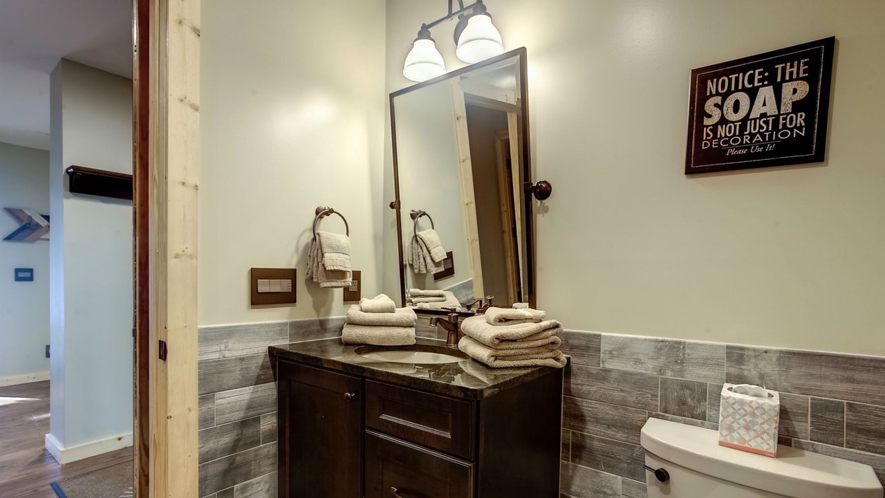 Photo of Bathroom in Mayfield